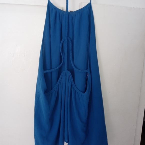 Resort Top - Picture 2 of 6